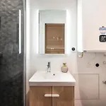 Moderne & Confortable, Au Coeur De