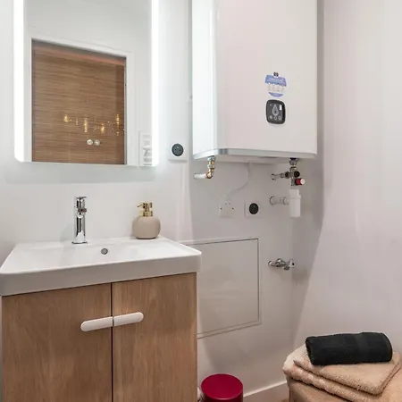 Moderne & Confortable, Au Coeur De Apartmán Rouen