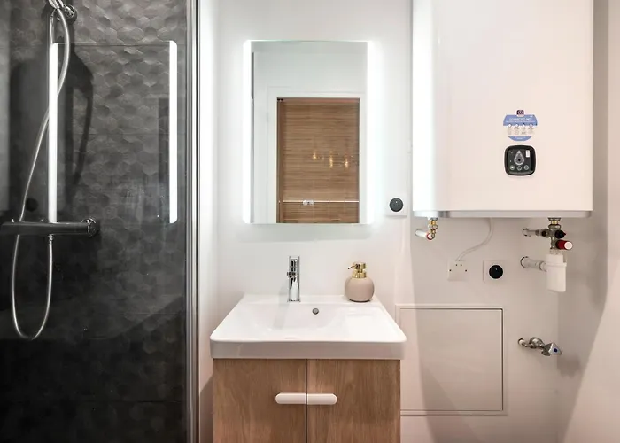 Moderne & Confortable, Au Coeur De